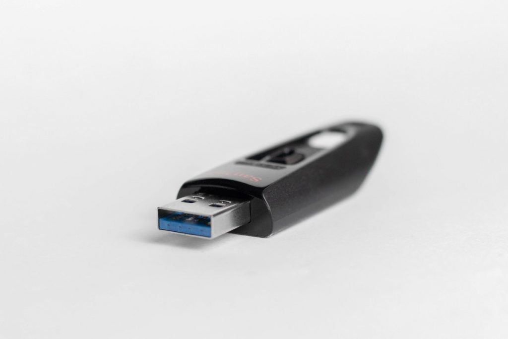 Comprobar si un USB es falso